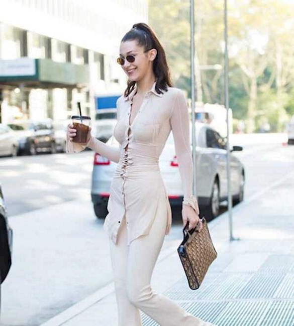 bella hadid в прозрачной рубашке