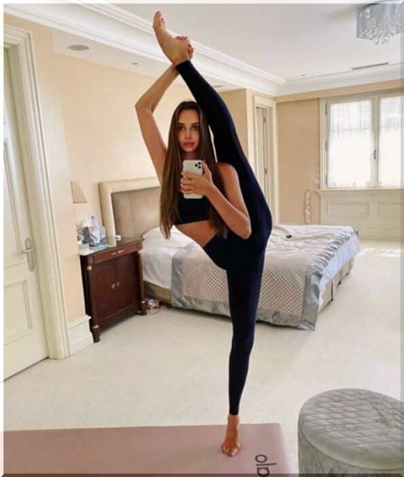 каролина севастьянова горячие фото в купальнике и нижнем белье (264)